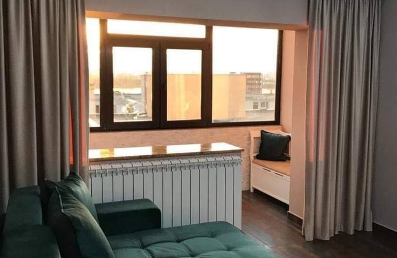 Alquiler de cómodos apartamentos de 3 habitaciones con cocina independiente, 70 m², Faleza Nord, Constanța, Rumanía